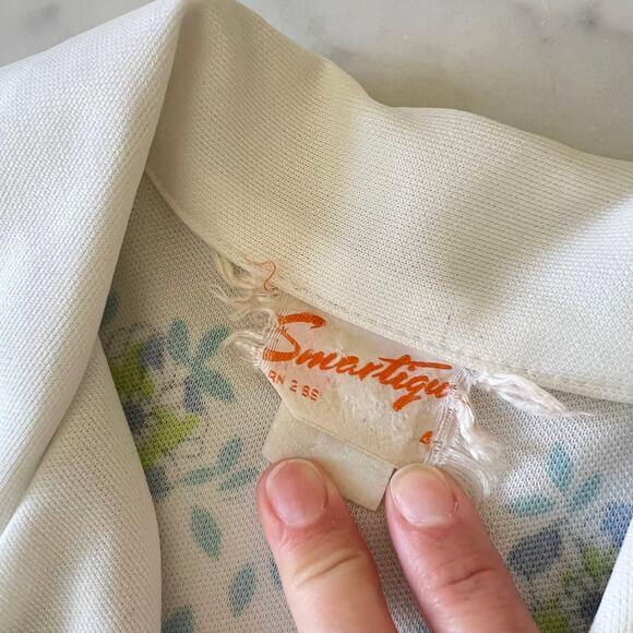 Vintage 70s Floral Button Up Knit Polyester Short Sleeve Collared Blouse / L XL - Picture 4 of 8